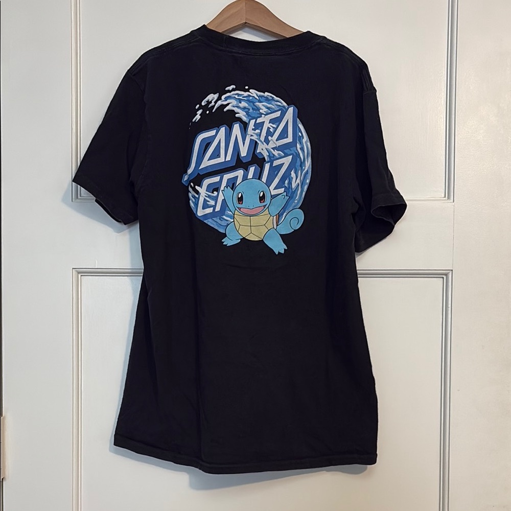Boys Pokémon Squirtle Santa Cruz Black and Blue Graphic Tee size Large